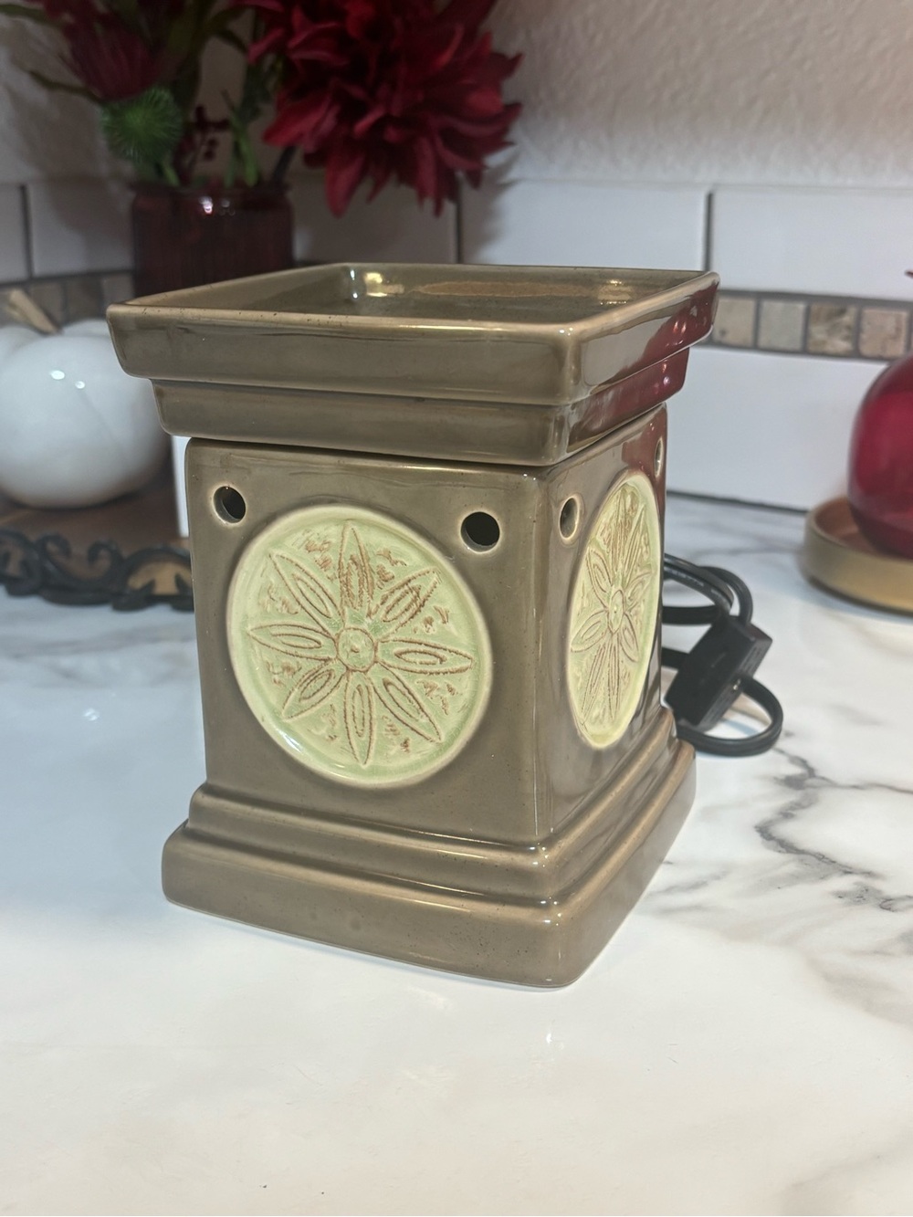 Scentsy Ceramic Electric Wax Warmer